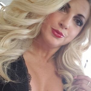 Meet your Posher, Ana